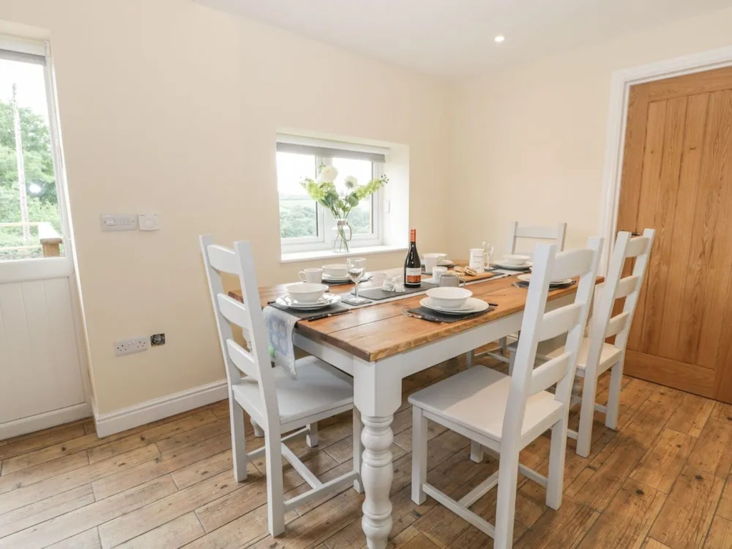 Rhianwen, Plas Moelfre Hall Barns