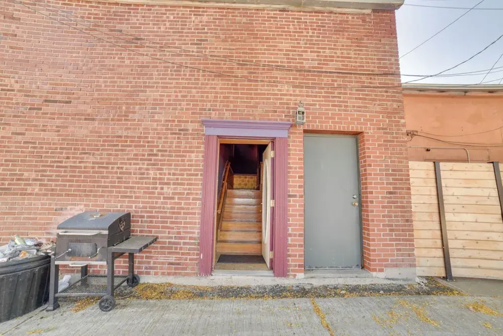 Yankton Apt: 1 Mi to Mount Marty University!