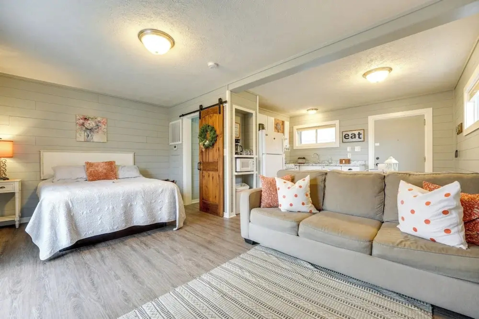 Hike, Boat, Fish & More: Table Rock Lake Cottage