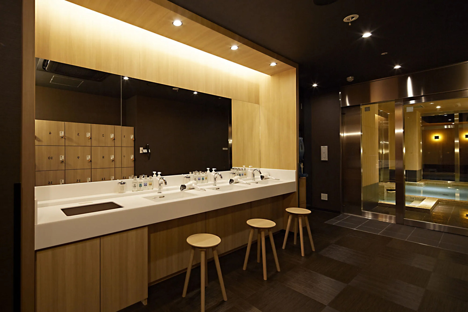 Candeo Hotels Matsuyama Okaido