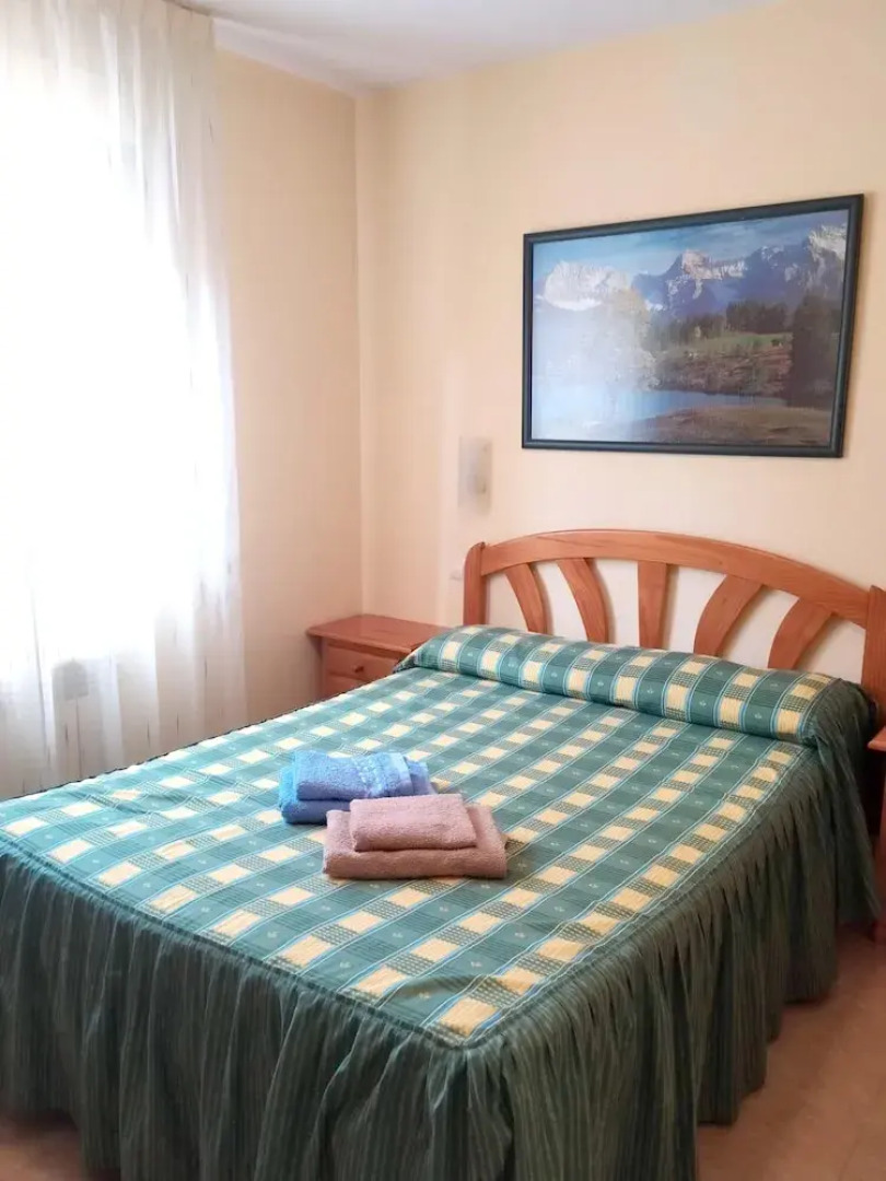 Chalet With 4 Bedrooms in Burgohondo, With Wonderful Mountain View and Enclosed Garden