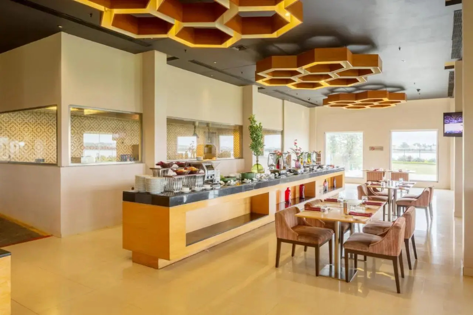 The Gateway Hotel Lakeside Hubli