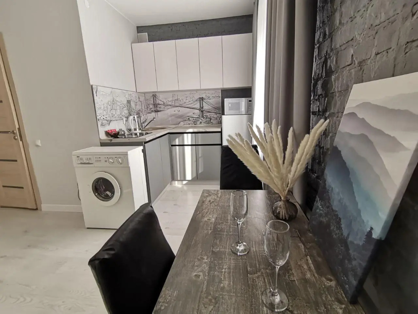 Апартаменты на улице Мельникайте 83