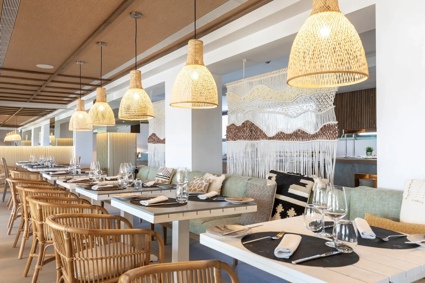 Hoposa Pollentia - Adults Only