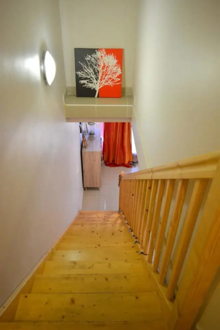 F2 Duplex Hanalei Apartment 1