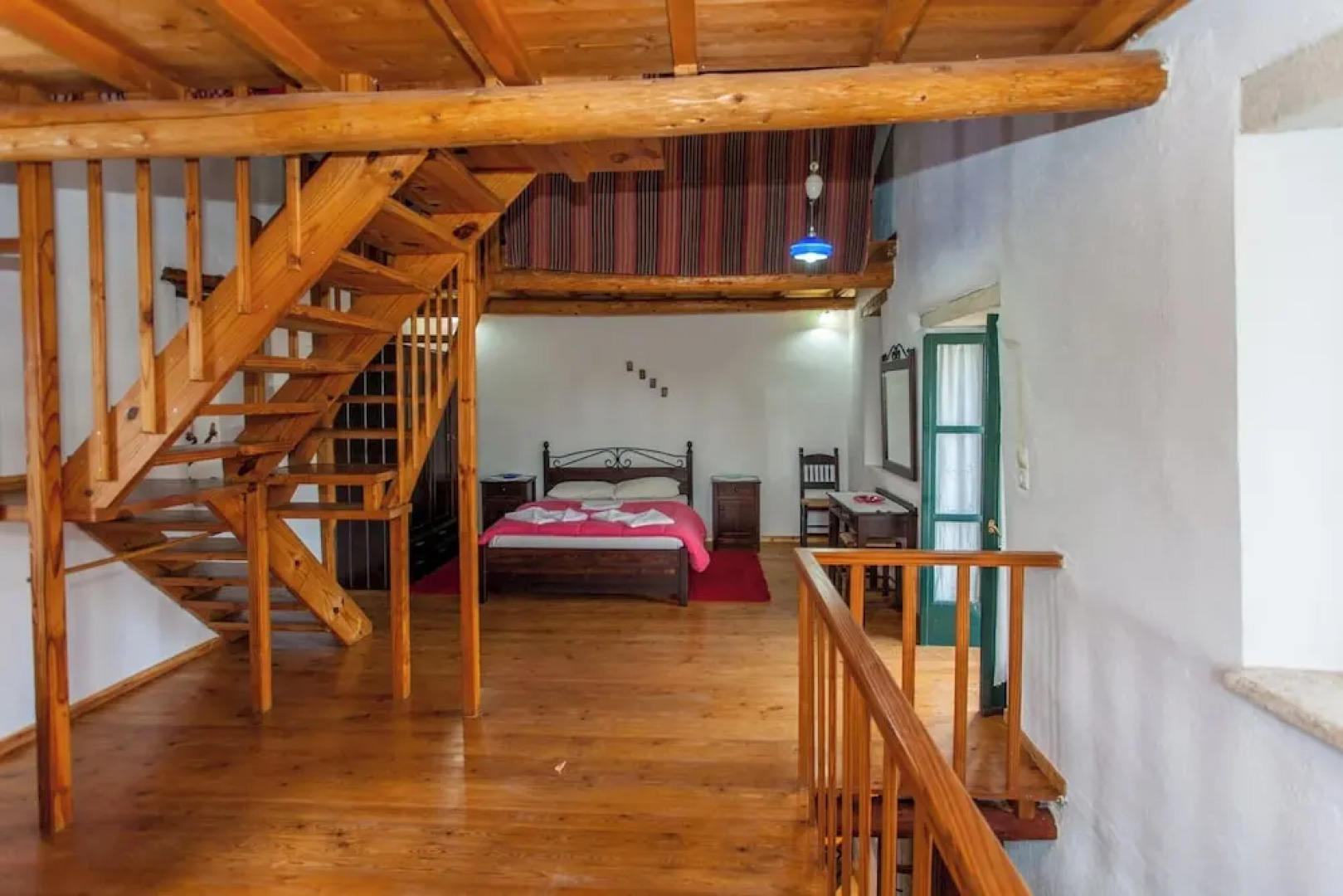 Dream 1 -traditional House With Pool To Share