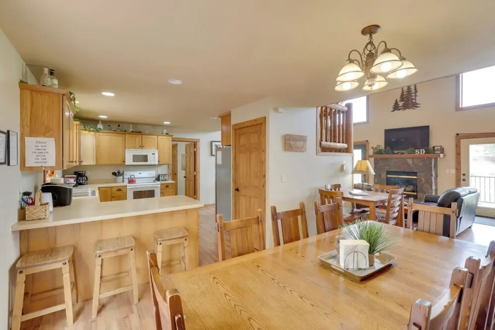 Cabin w/ On-site Trails - 15 Miles to Mt Rushmore!