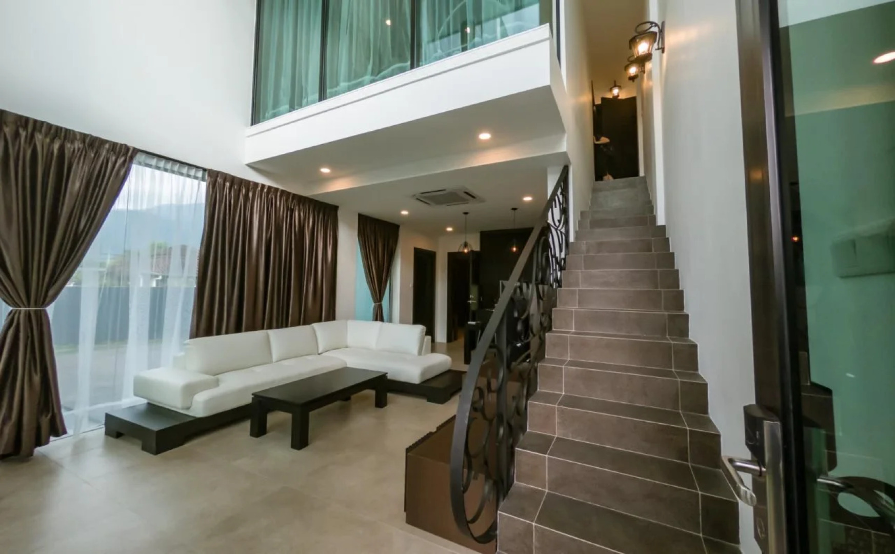 Hermitage Boutique House