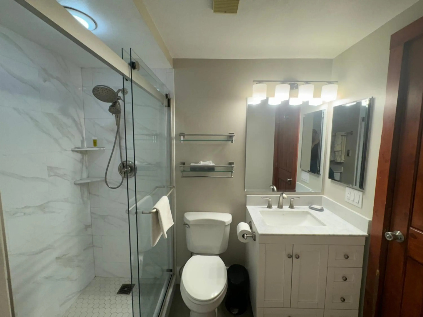 Shadow Mountain Lodge