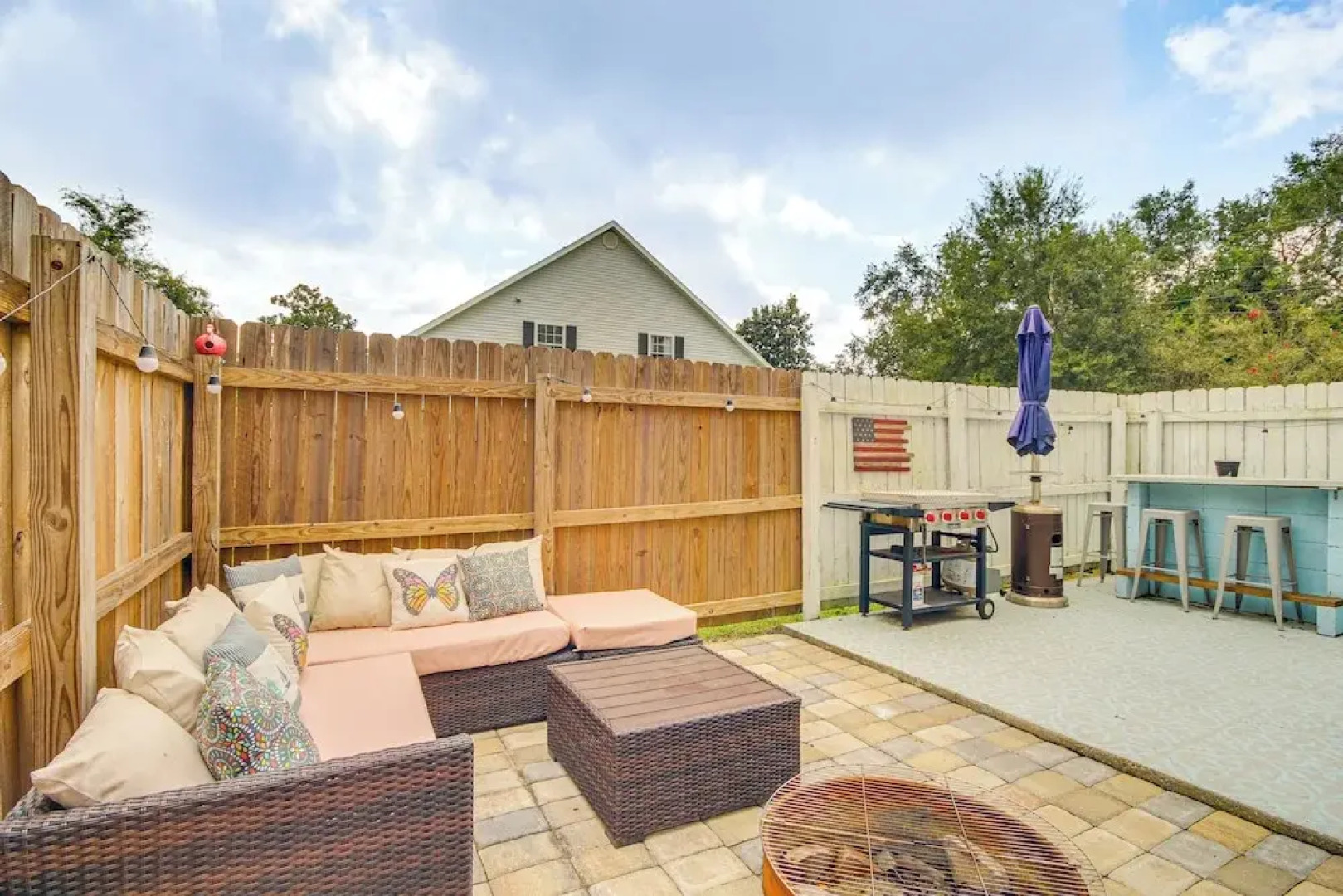 Walk to Beach, Fenced Patio: Bay St Louis Getaway!