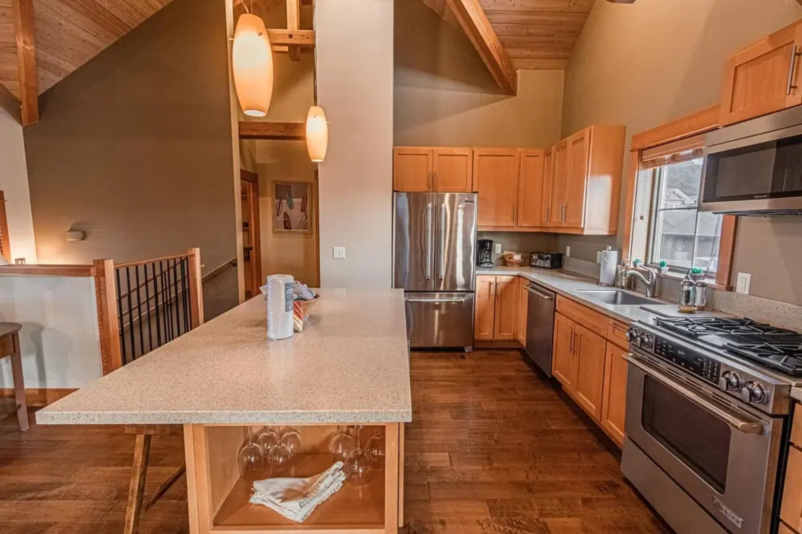 Lodges at Cannon Beach B1