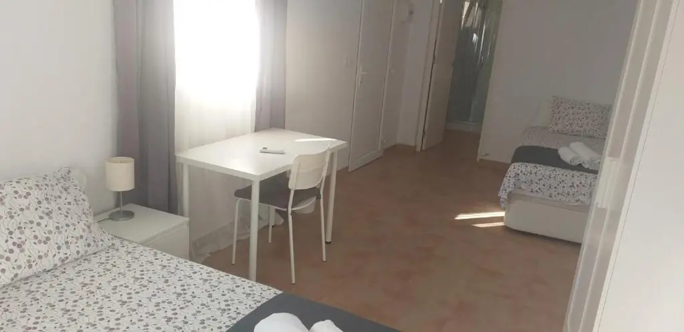 C&BLOLA - Habitacion independiente con baño privado y aire acondicionado - Minimo 3 dias