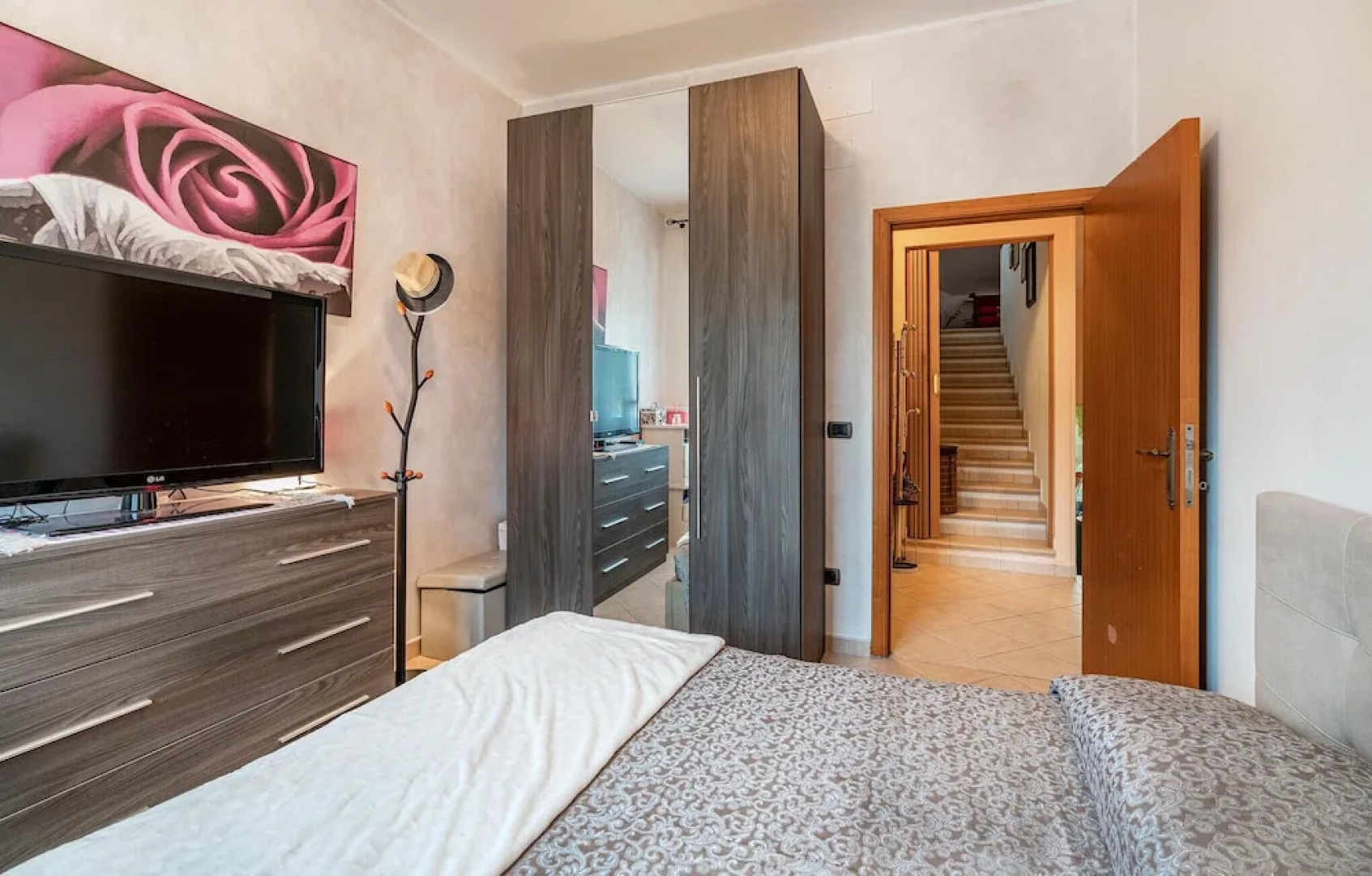 Nice Home in Martinsicuro With 4 Bedrooms and Wifi