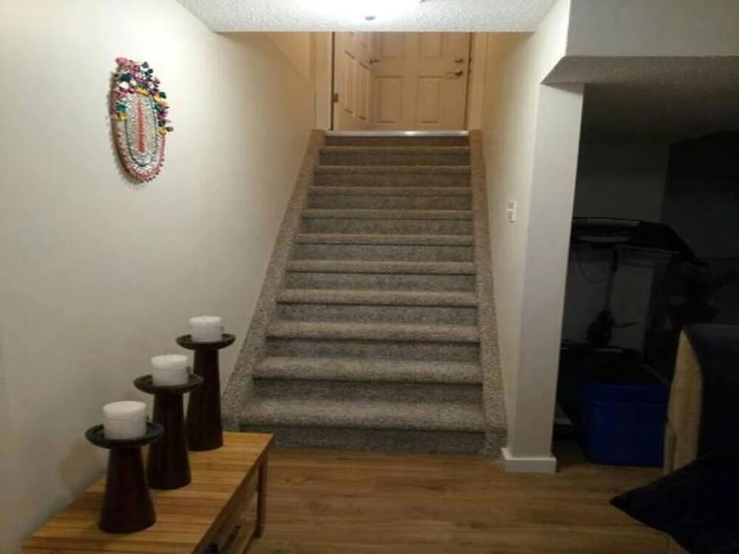 Beautiful Furnished Basement Suite In Airdrie