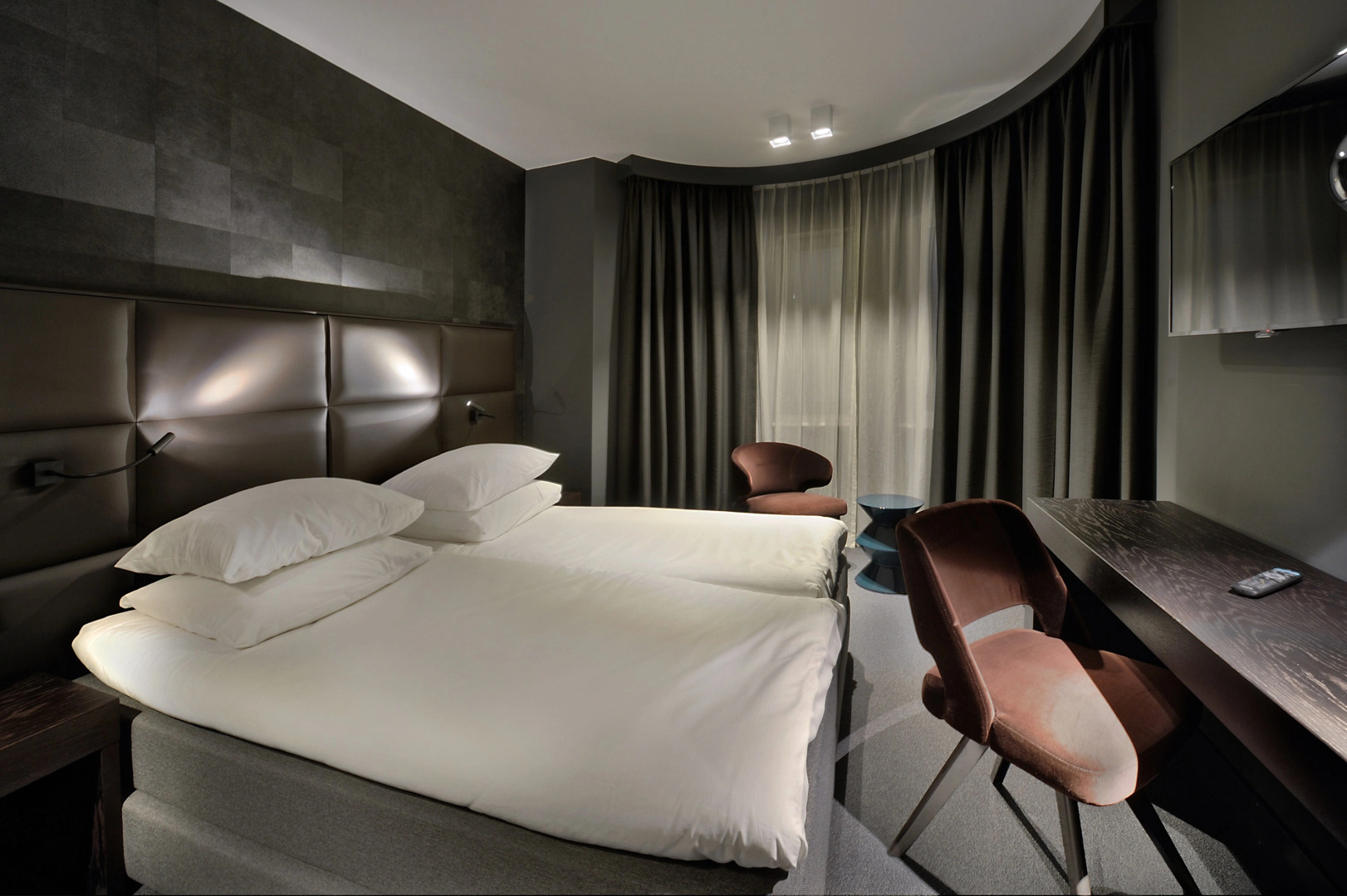 Amsterdam Forest Hotel