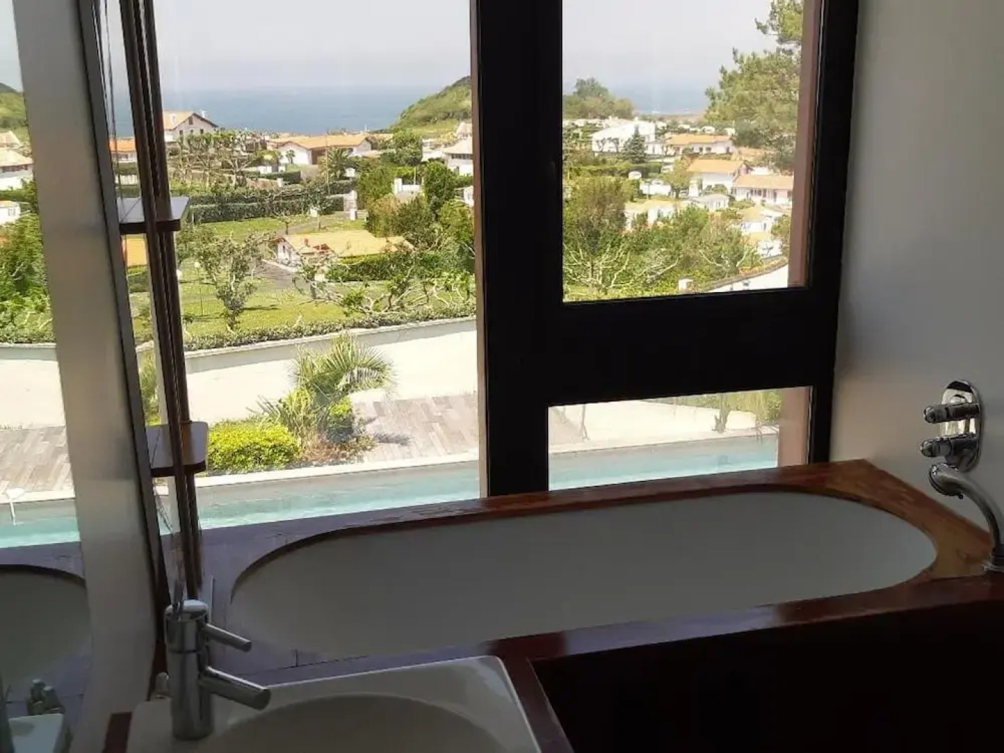 Villa Cenitz Lafitenia Resort