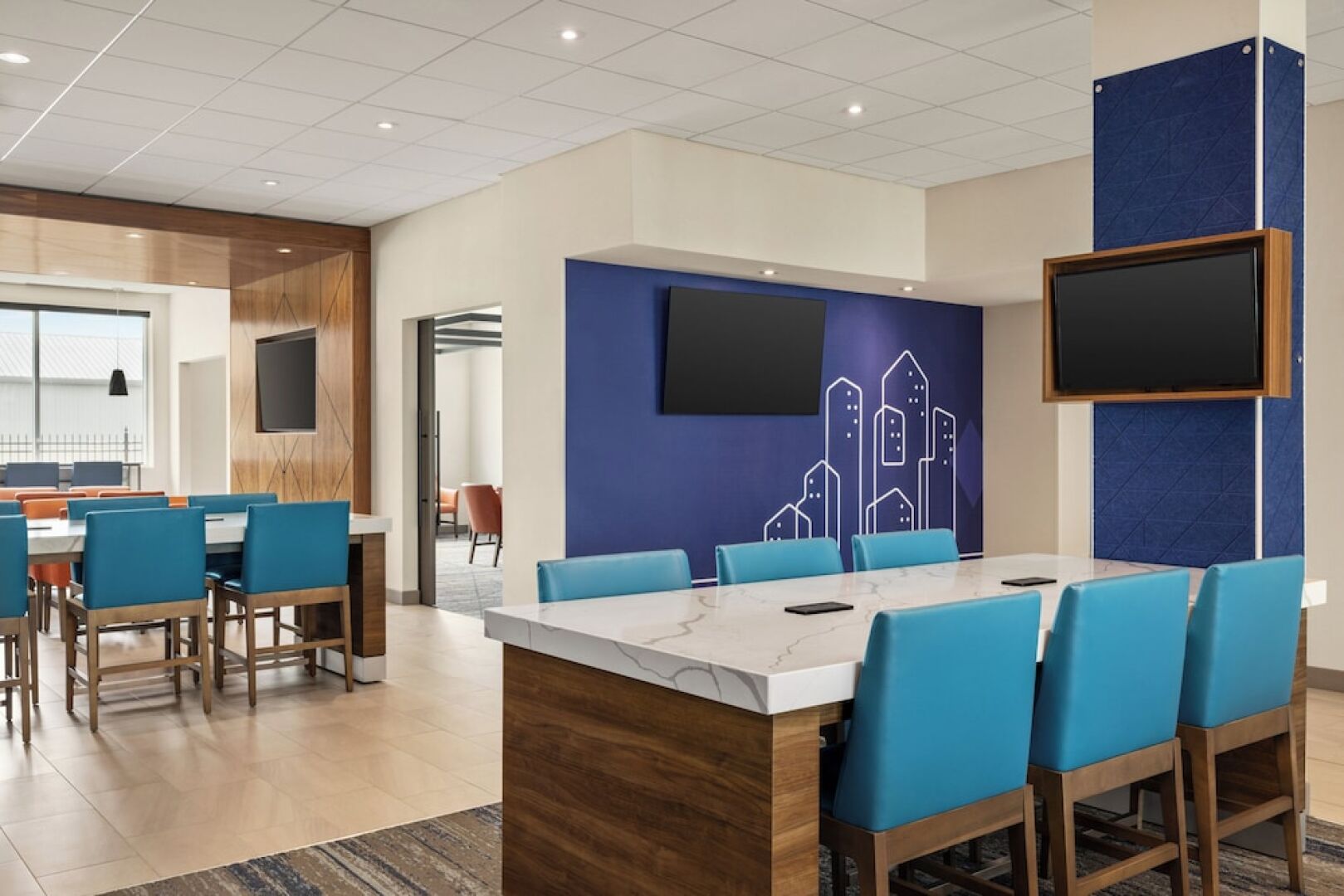 Holiday Inn Express Strathroy by IHG