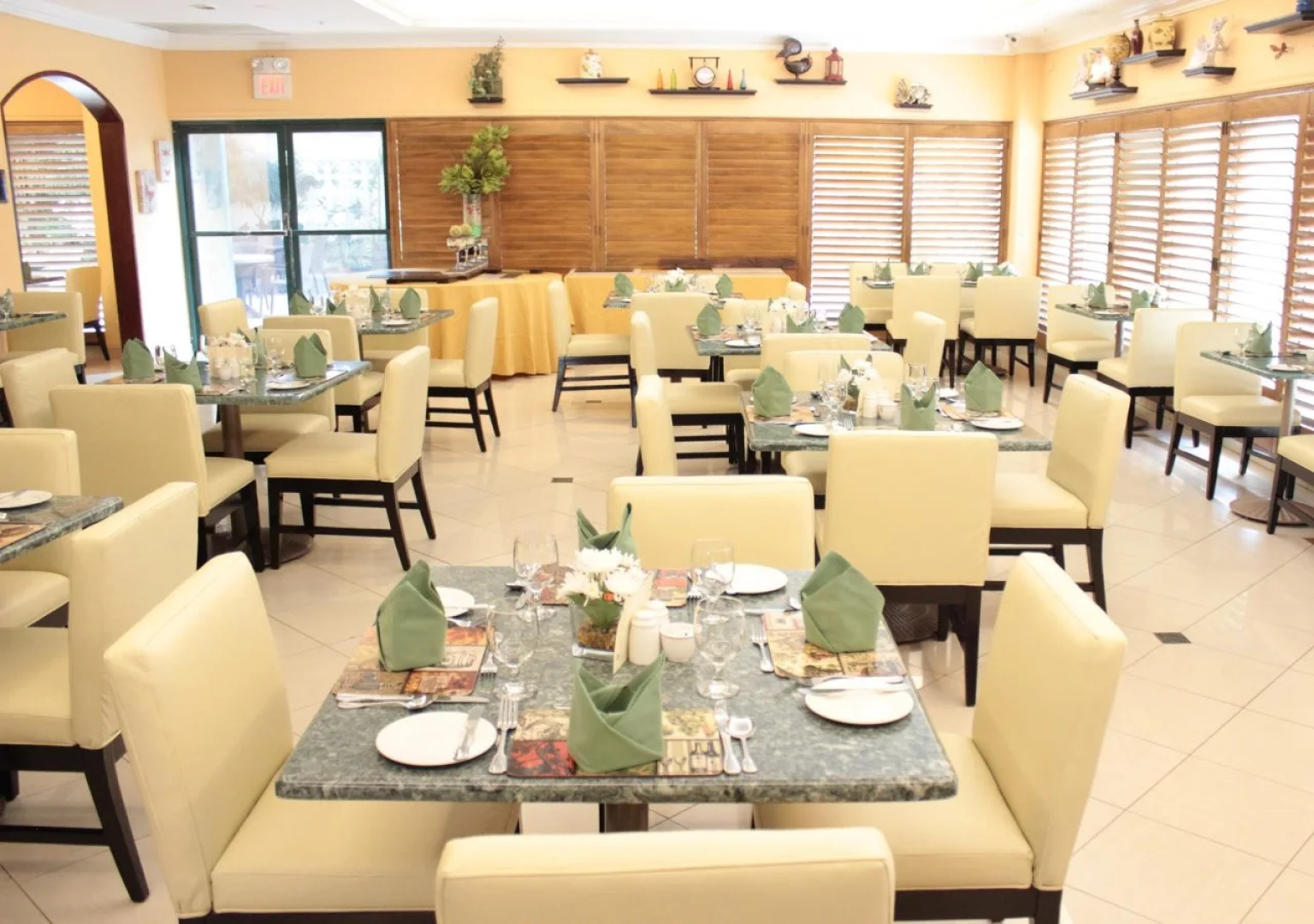 The Courtleigh Hotel and Suites