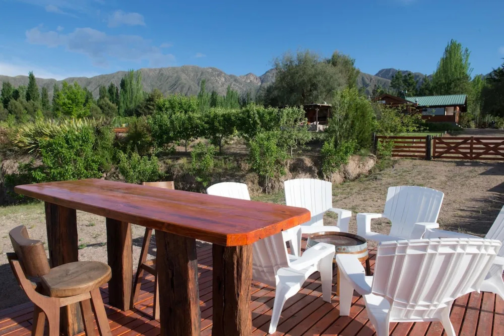 Entre Montañas y Rio