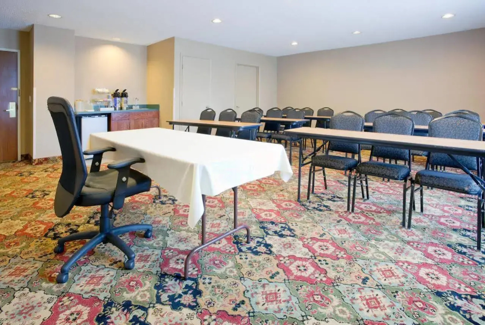 Country Inn & Suites by Radisson, Dunn, NC