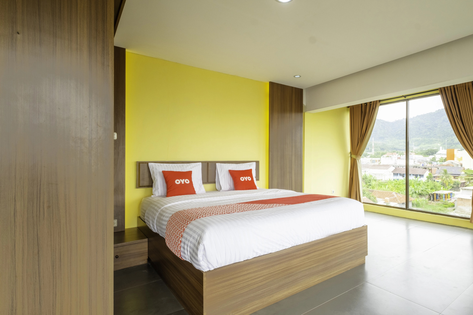 Capital O 1973 Guest House Toserba Selamat Syariah Pelabuhan Ratu