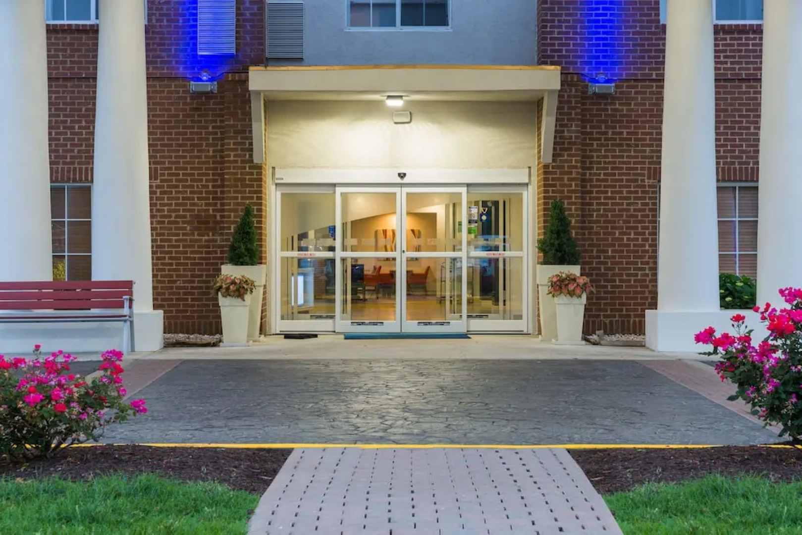 Holiday Inn Express Petersburg, an IHG Hotel