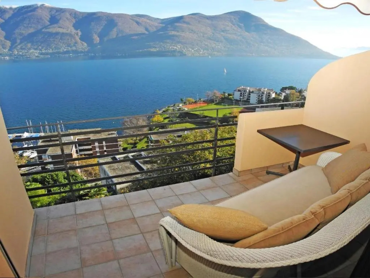 Casa Calebris App 1924