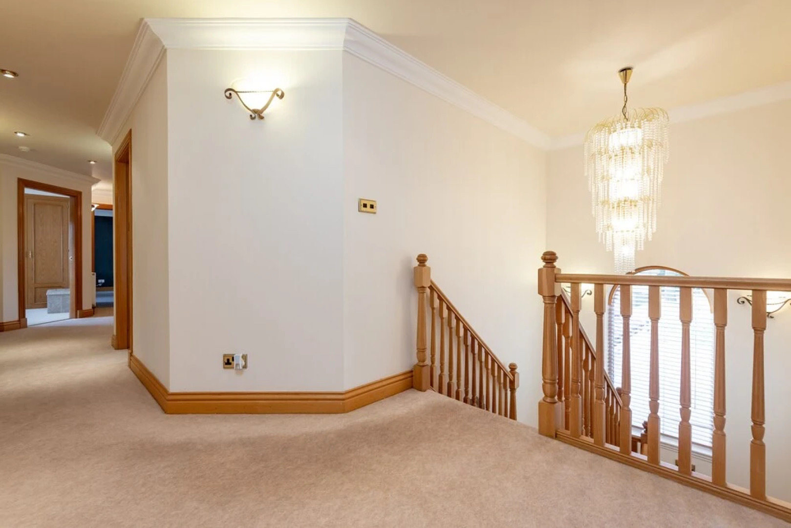 Luxury 6 Bed House With Pool