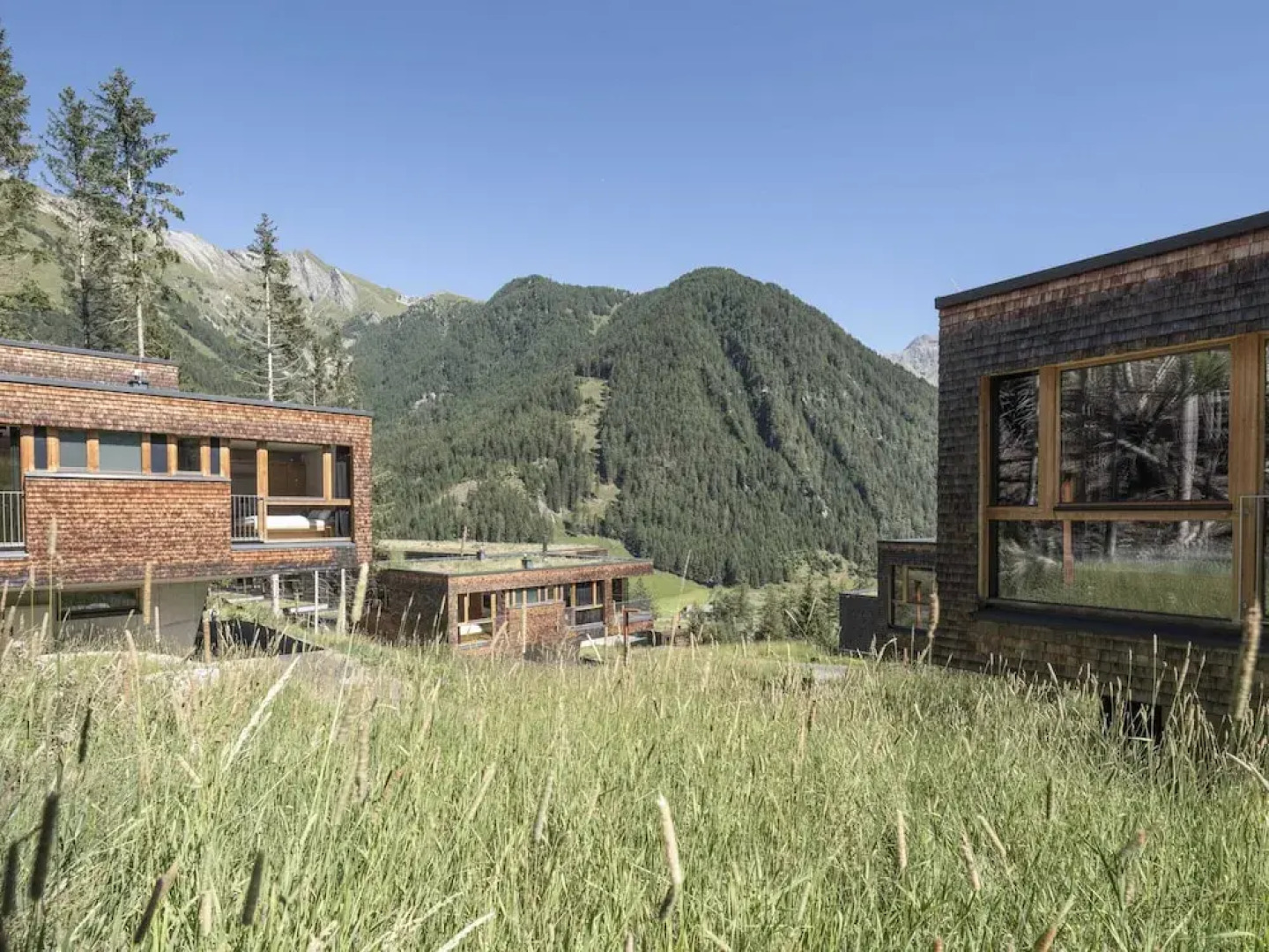 Chalet Resort Near Lake