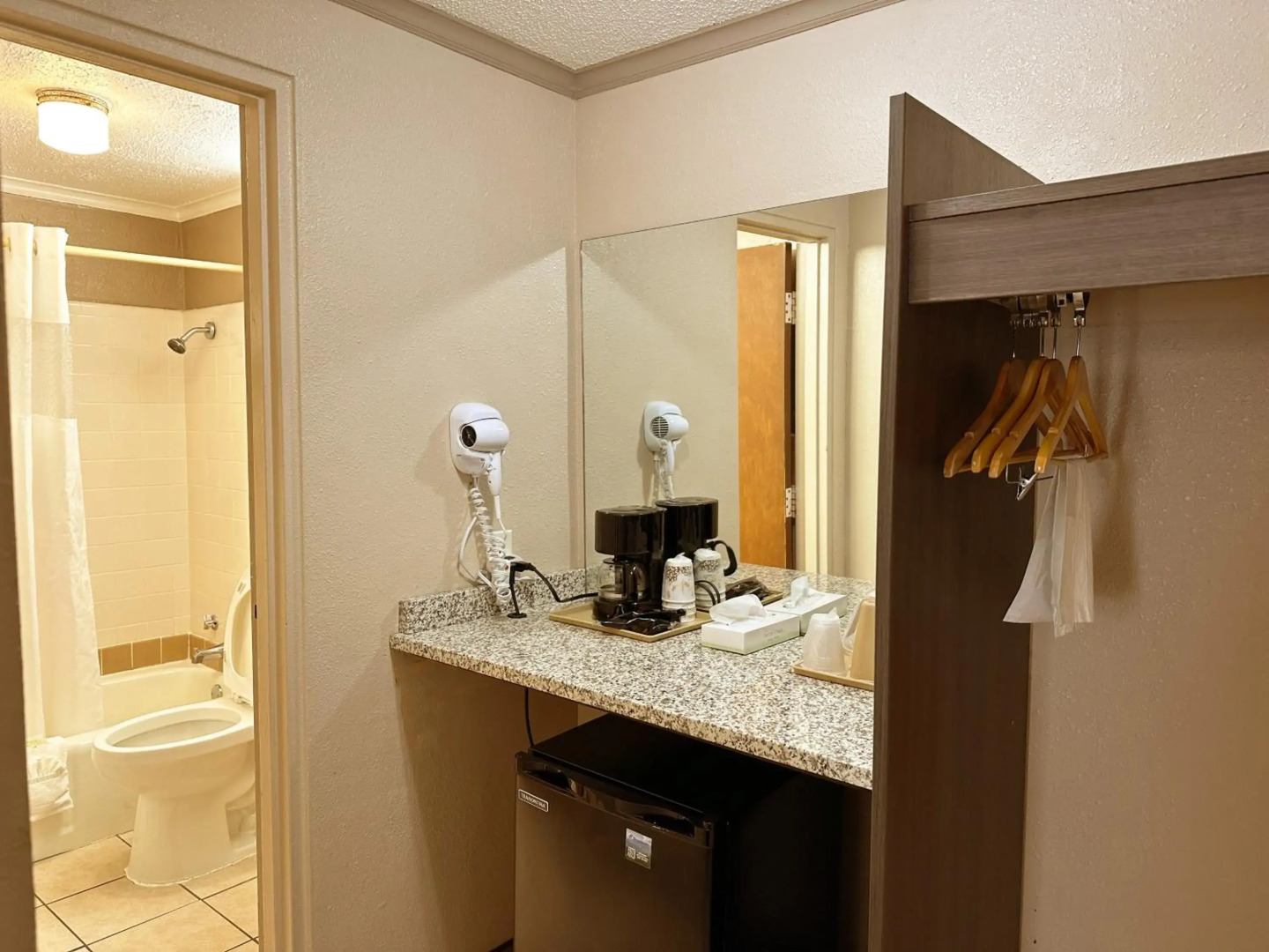 Sidney James Mountain Lodge