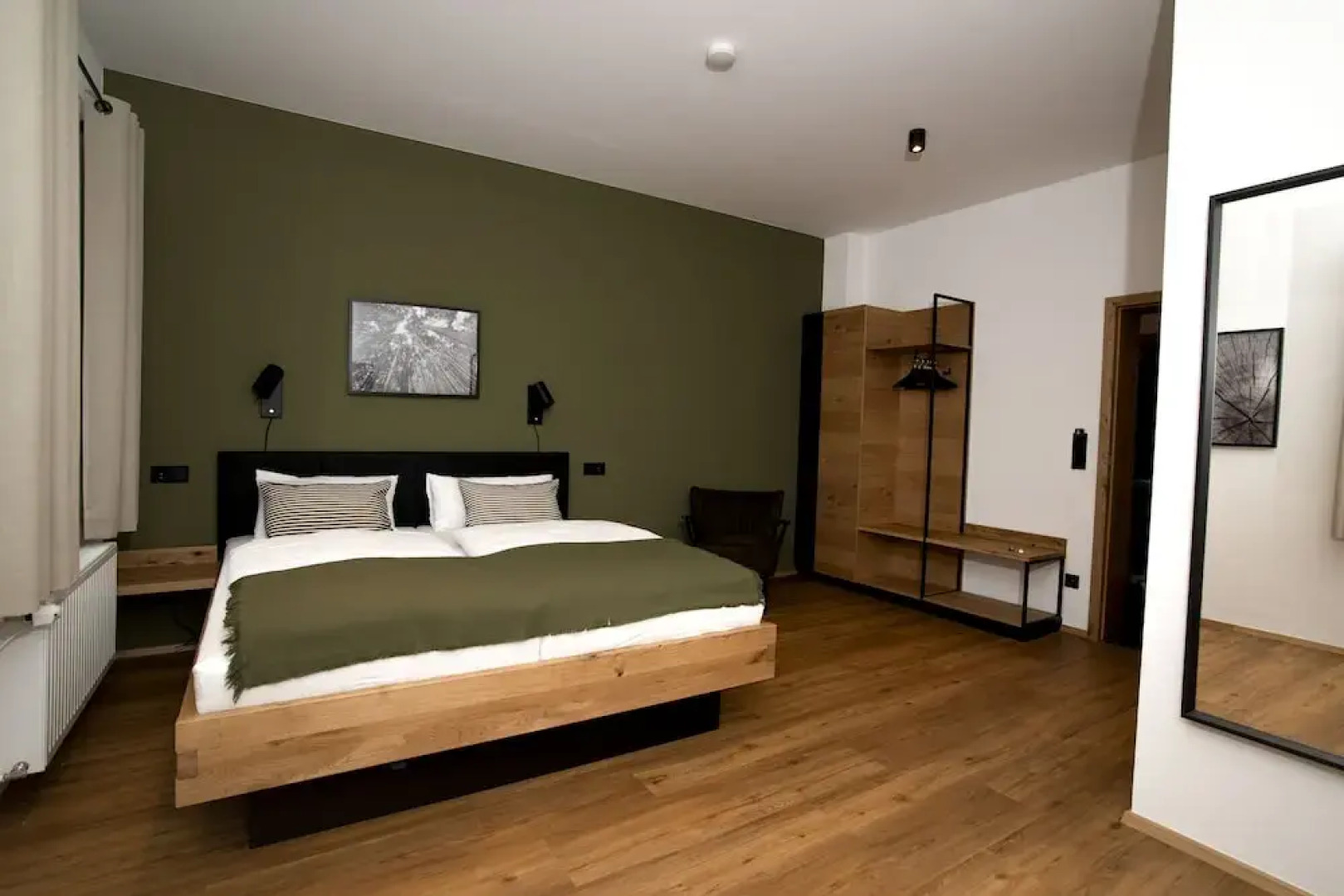 Holzfellas Hotel & Restaurant