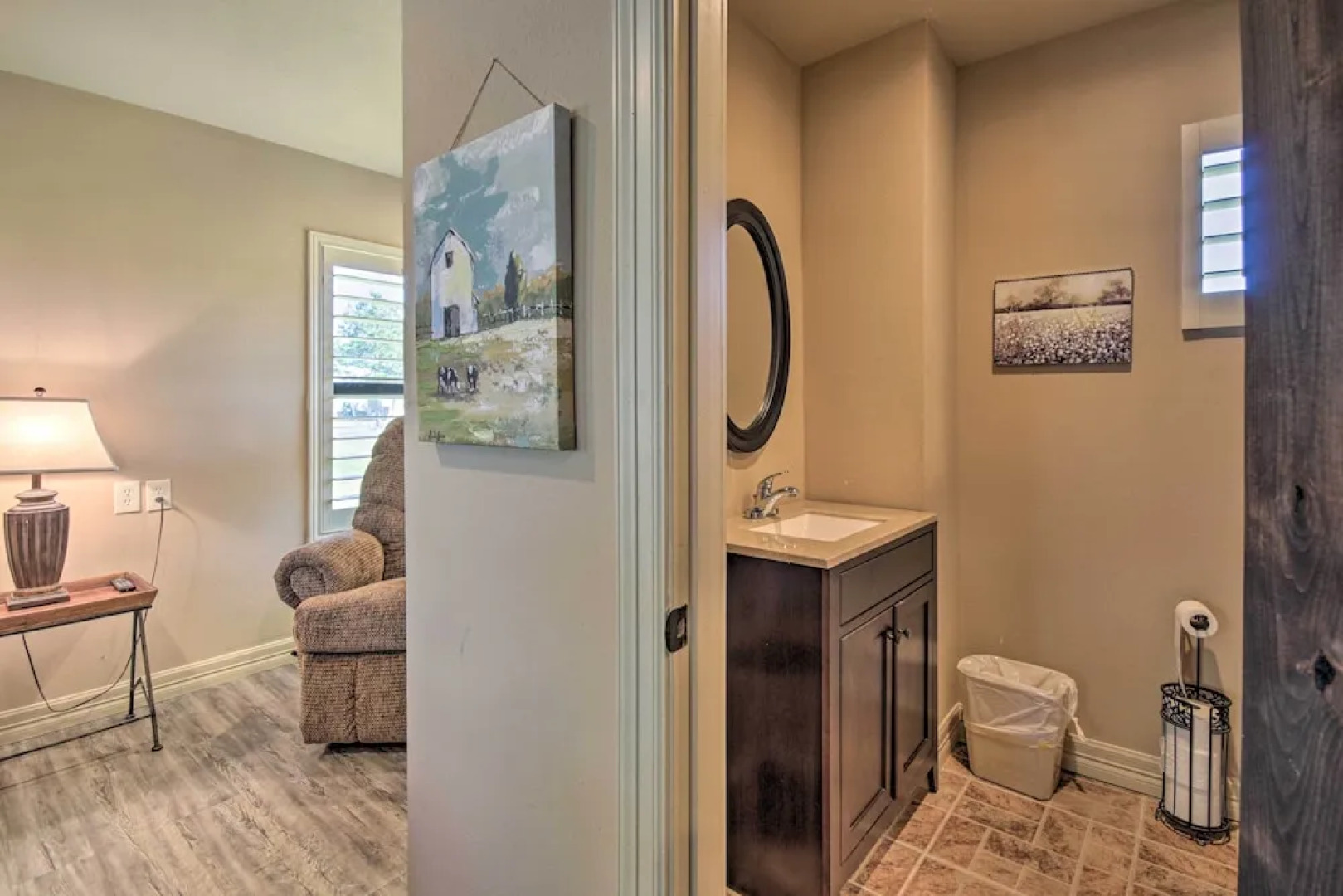 Lakefront Wallis Ranch w/ Private Beach & Patio!