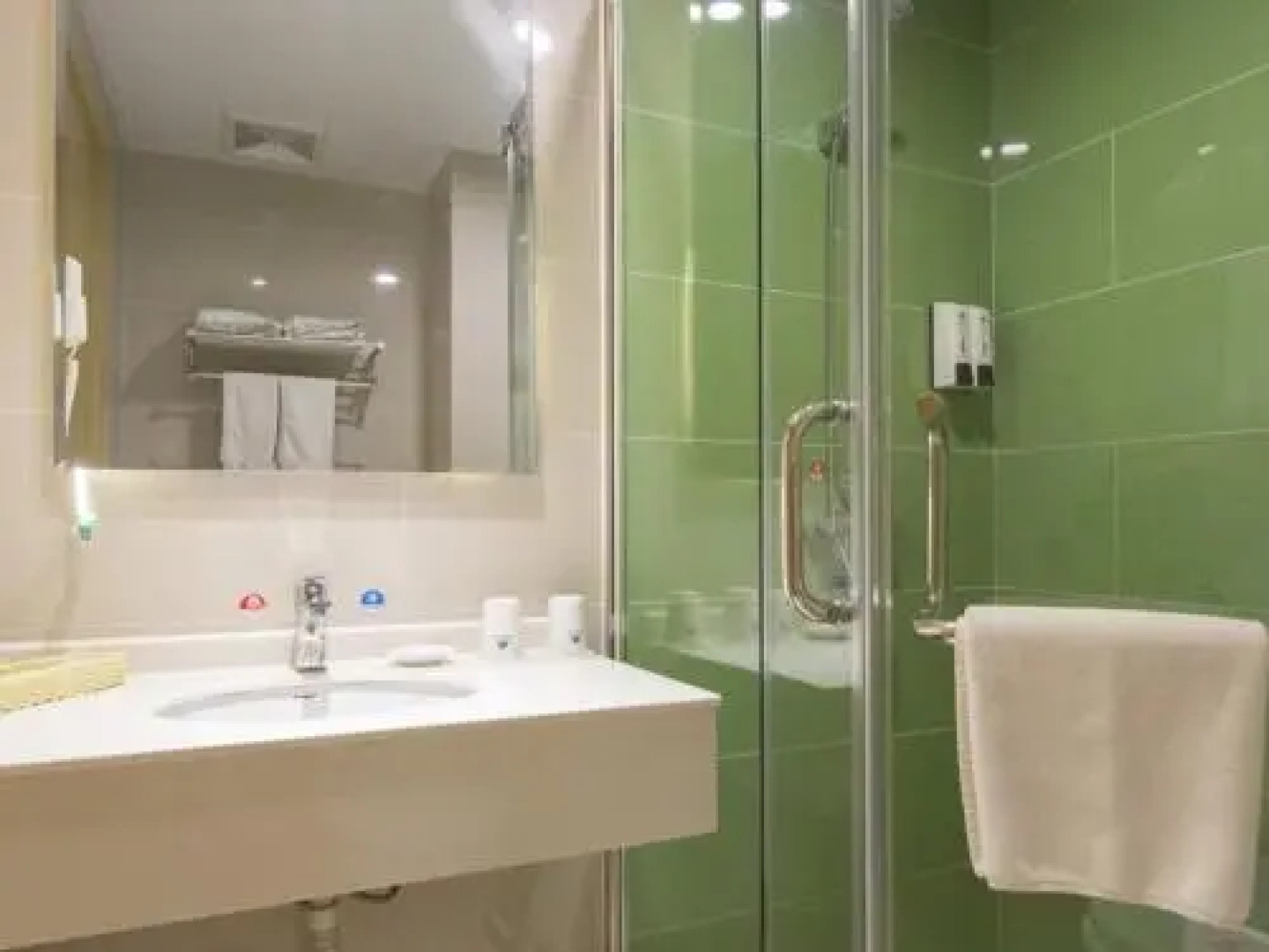 GreenTree Inn ChengDe Shuangluan District Xinhuiwan Hotel