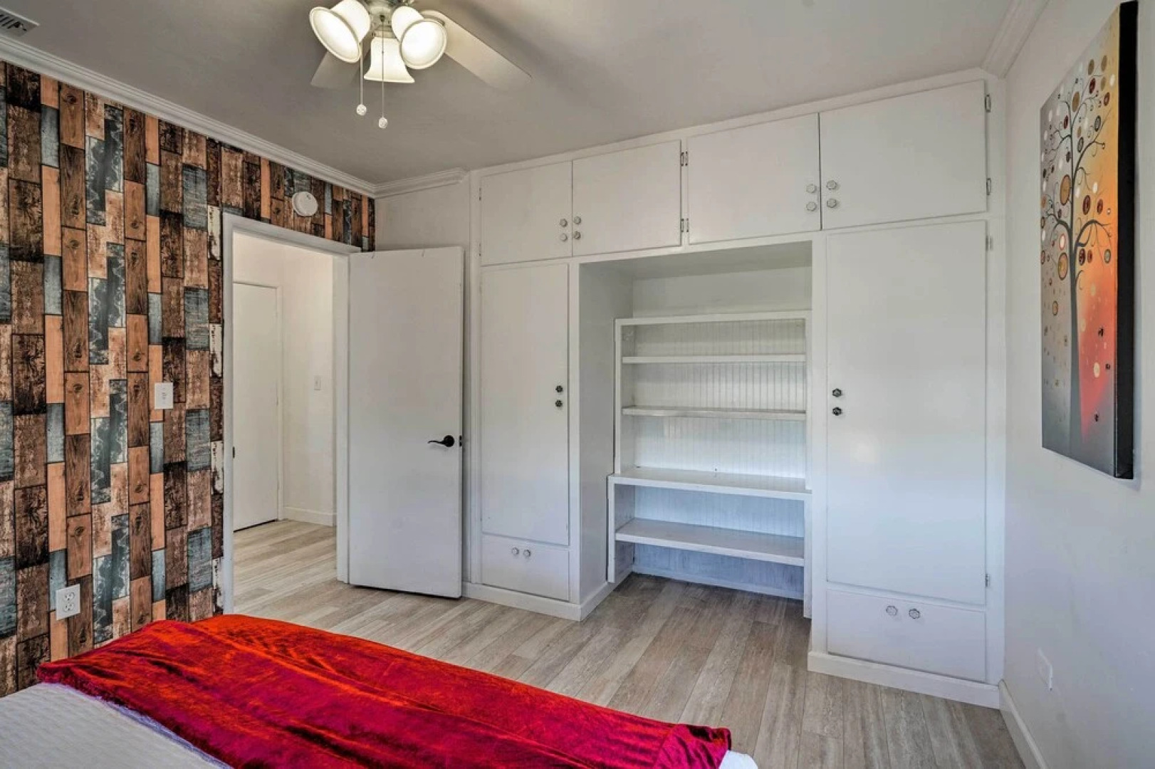 Waterfront Cottage w/ Private Pool & Lake View!