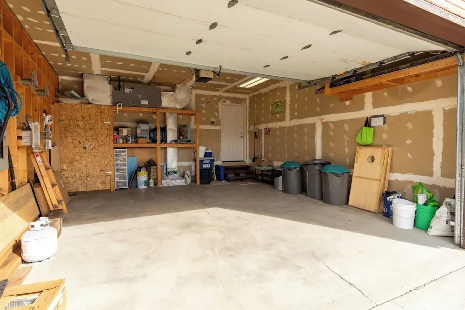 Cozy Henrys Lake Escape - 20 Miles to Yellowstone!