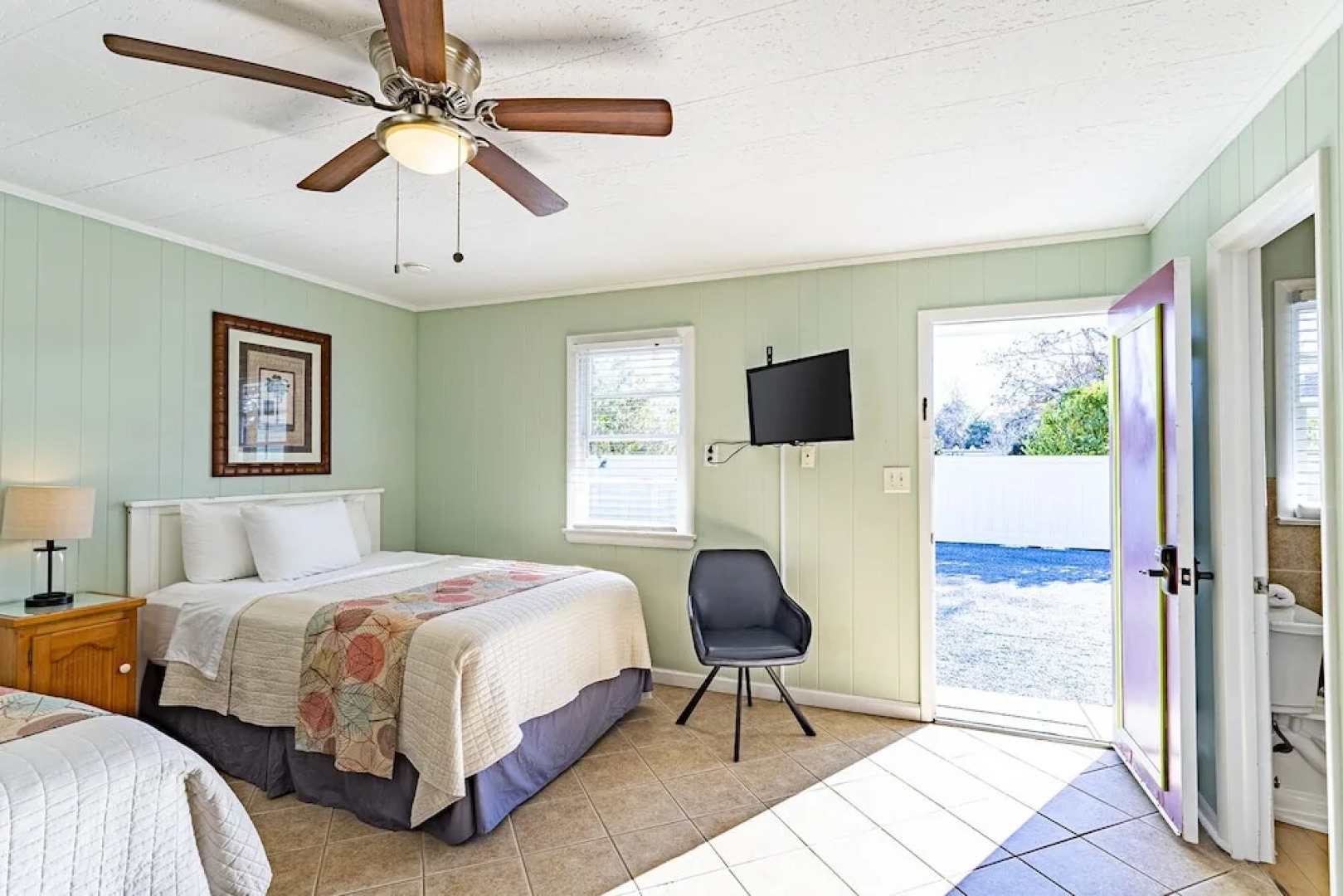 Island Guesthouse and Motel