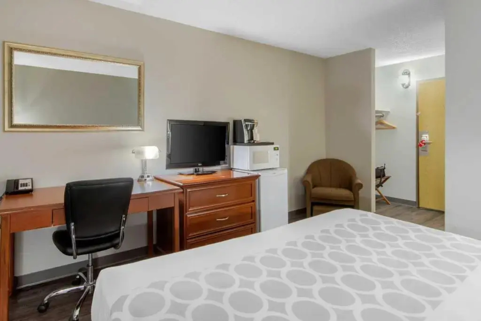 Regina Travel Inn