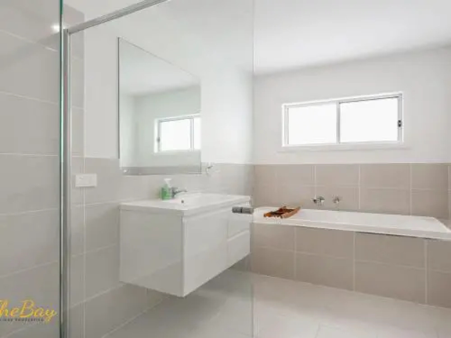 Pacific Paradise No.28 Anna Bay