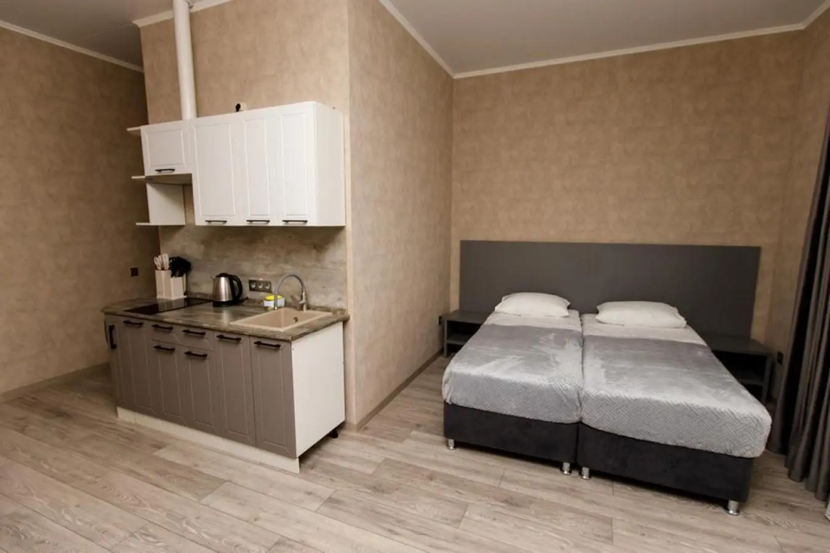 Апарт - отель Дворик