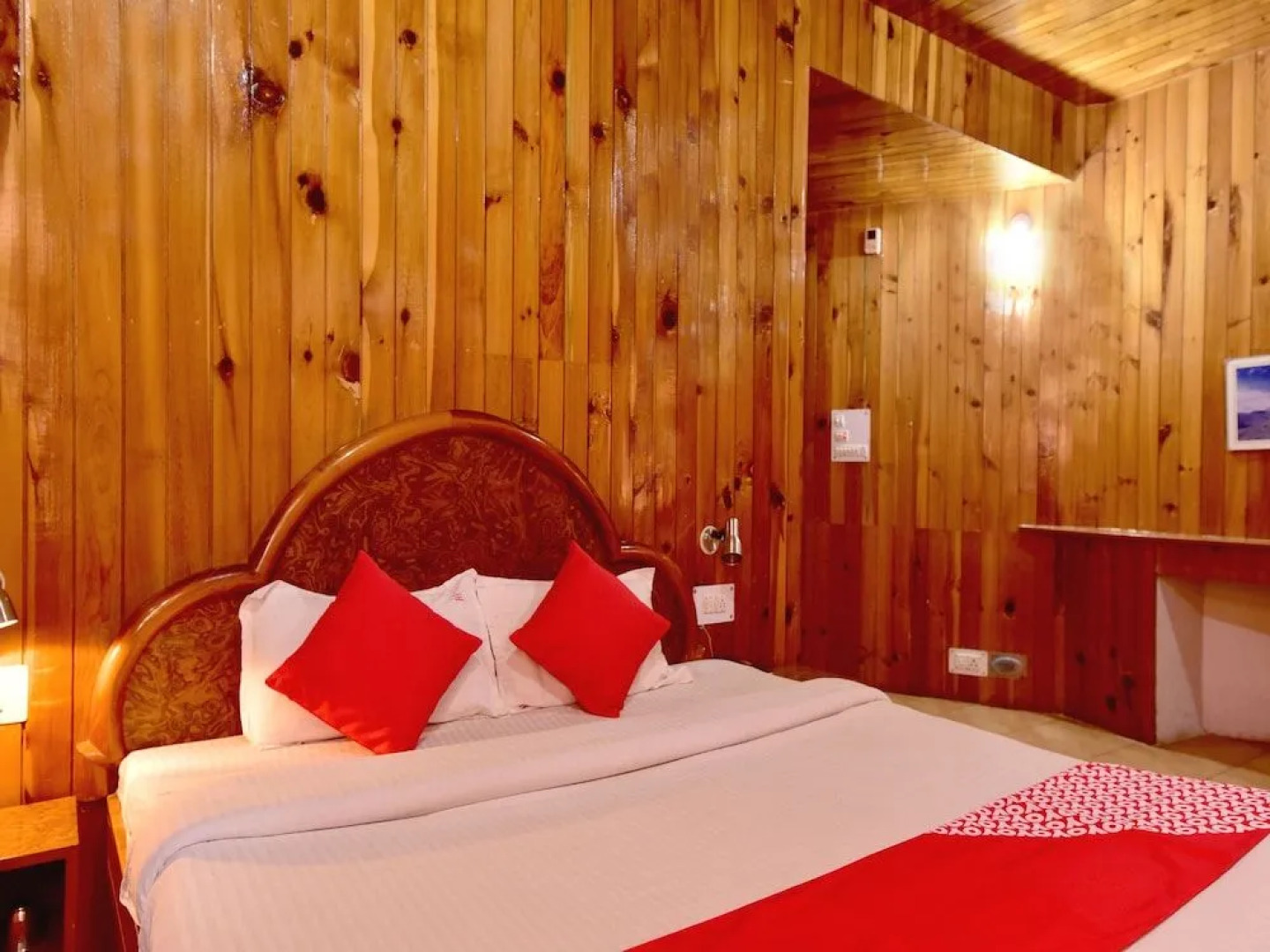 OYO 22620 Orchard Resorts