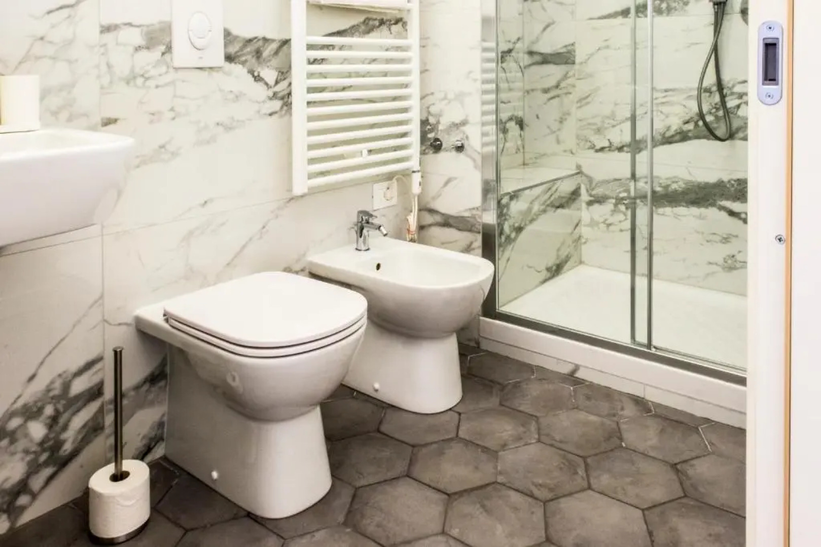 Archivolto del Teatro, 3