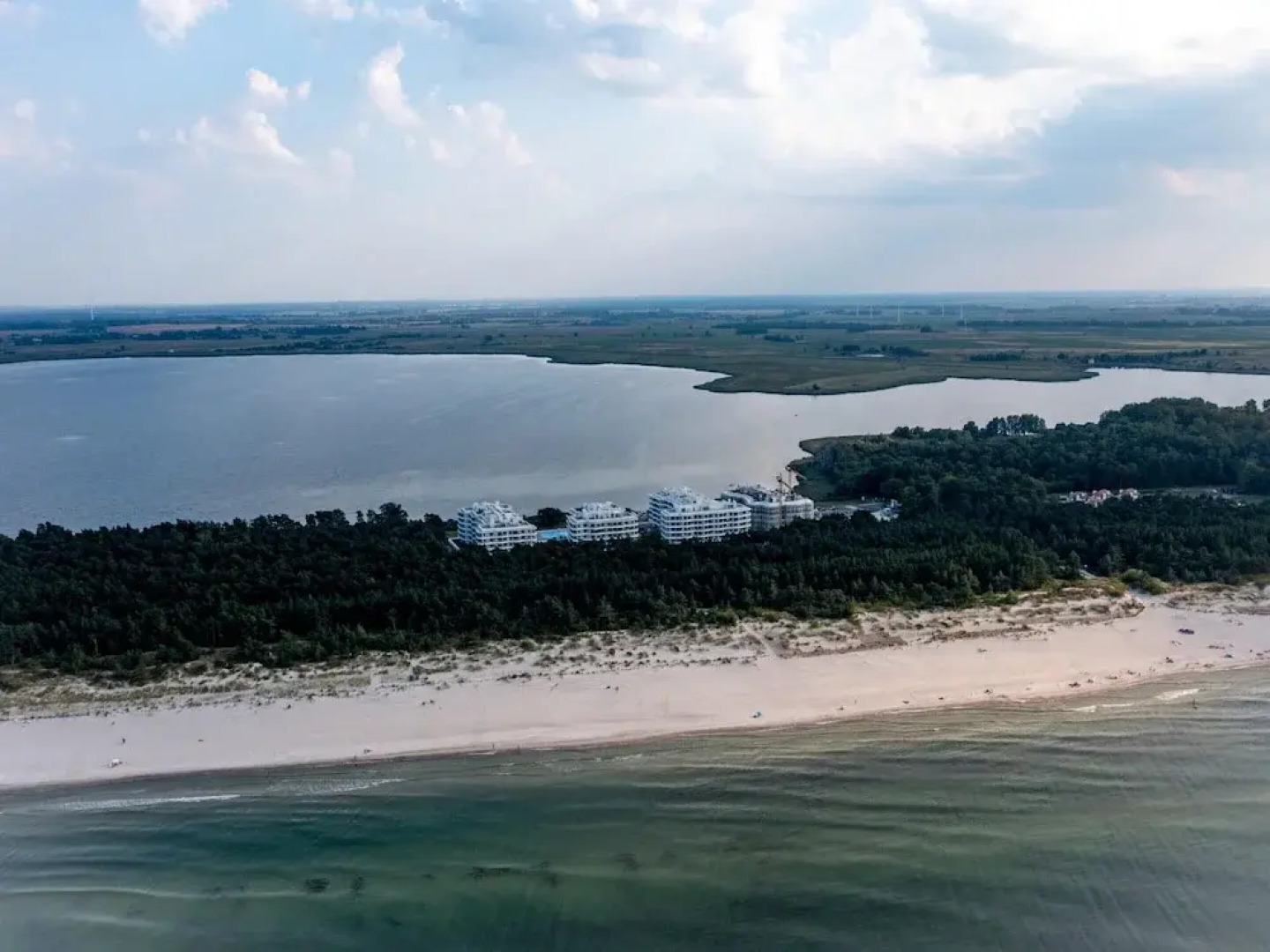 Apartment in Rogowo Near Beach and Lake