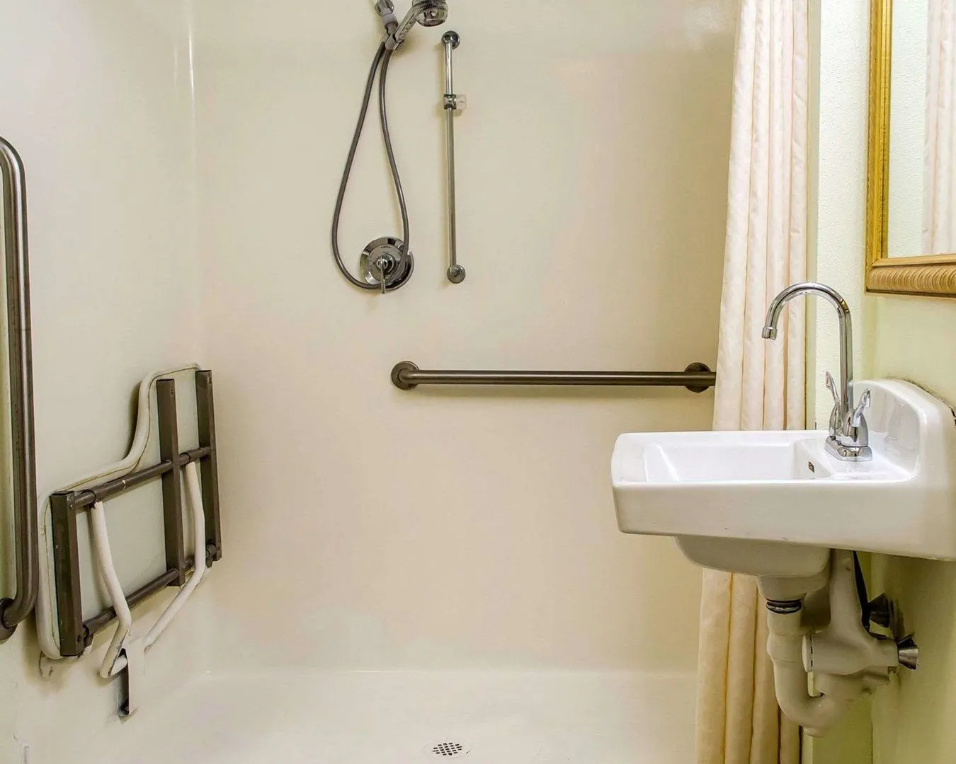 Holiday Inn Express Allentown North by IHG