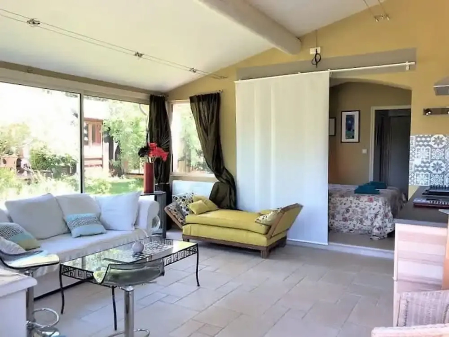 La Villa de Robion in Robion