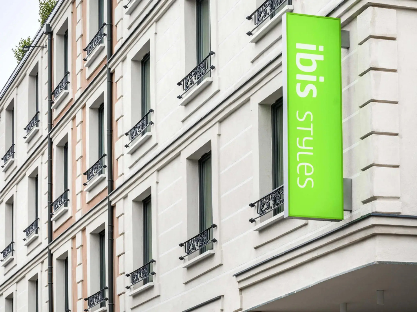 ibis Styles Clamart Gare Grand Paris