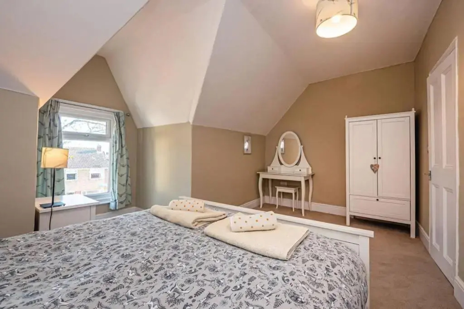 Hornsea Retreat Close to Sea - Sleeps 5