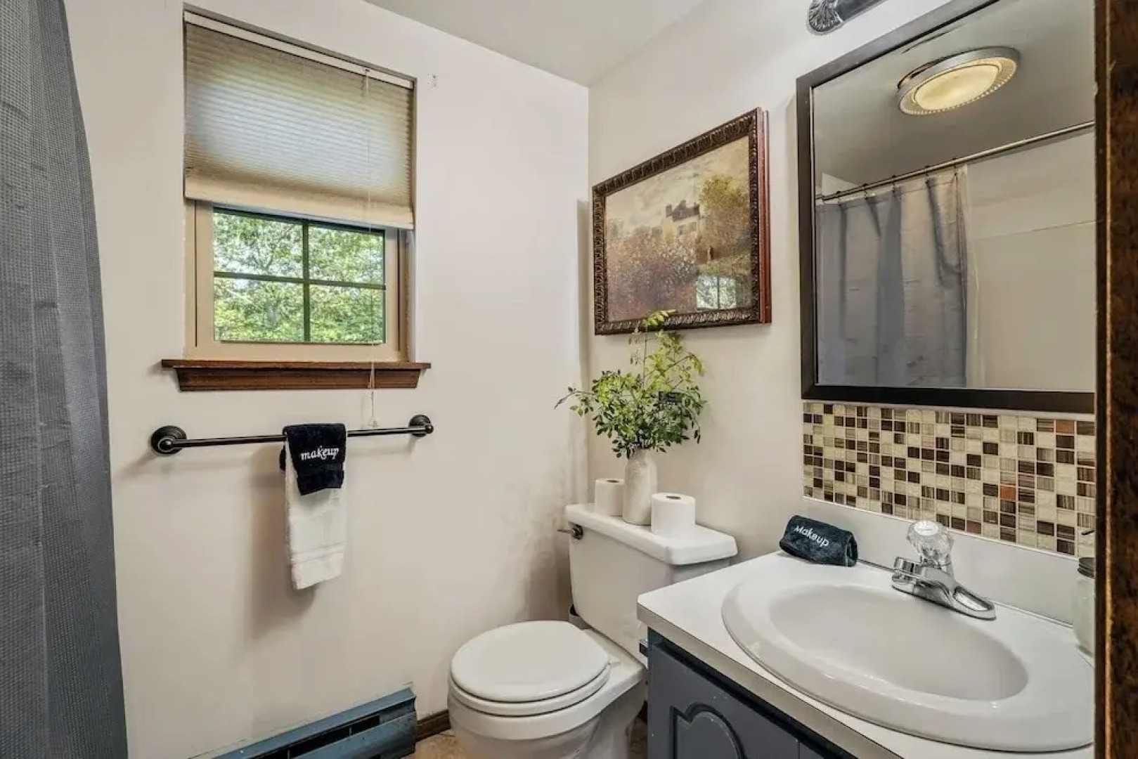 Sky View Chalet by Avantstay Stunning Interior, Spacious Deck, Hot Tub, & View