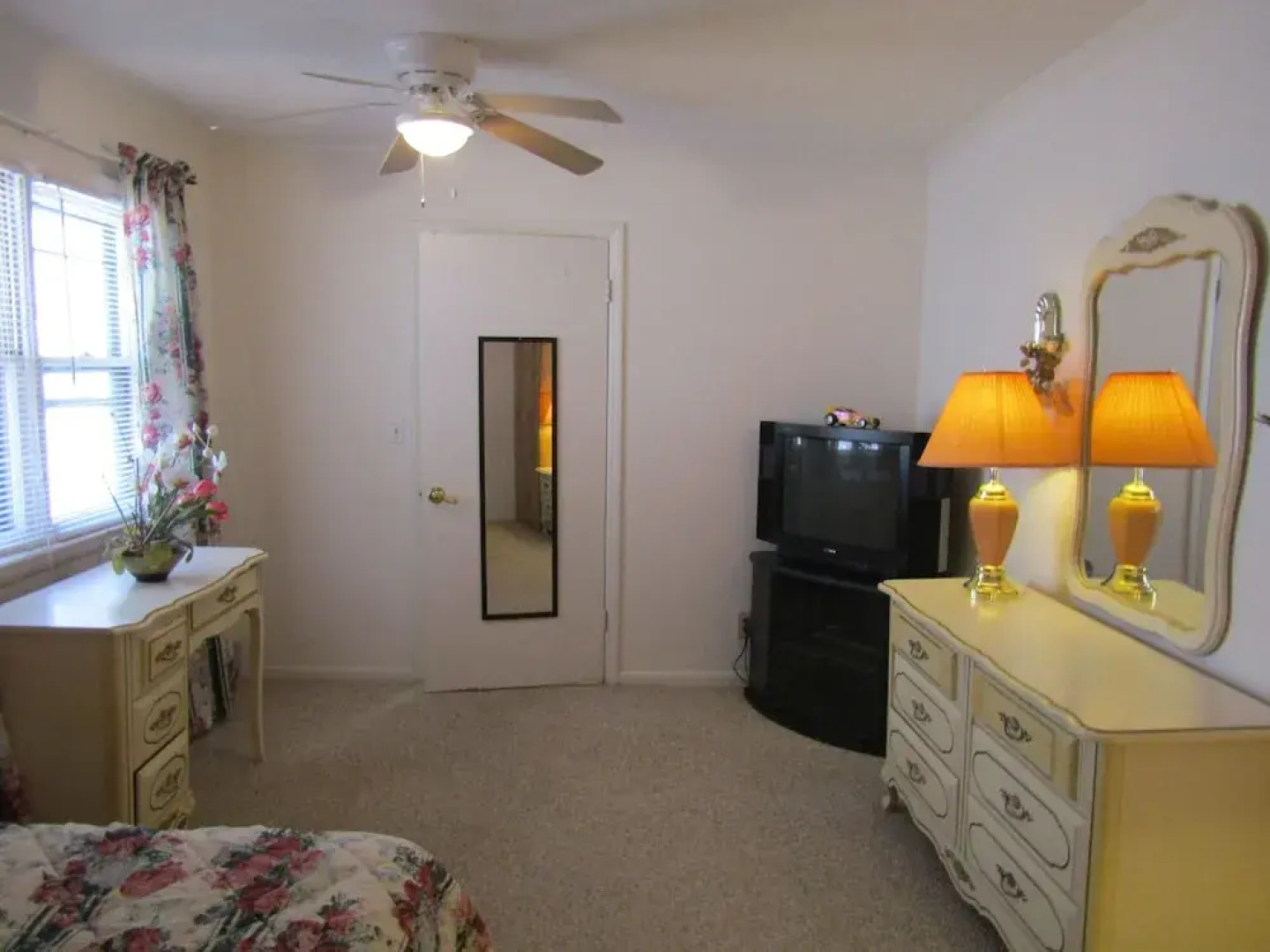 Sugar Mountain Drive 1866 6 Bedroom Home by RedAwning