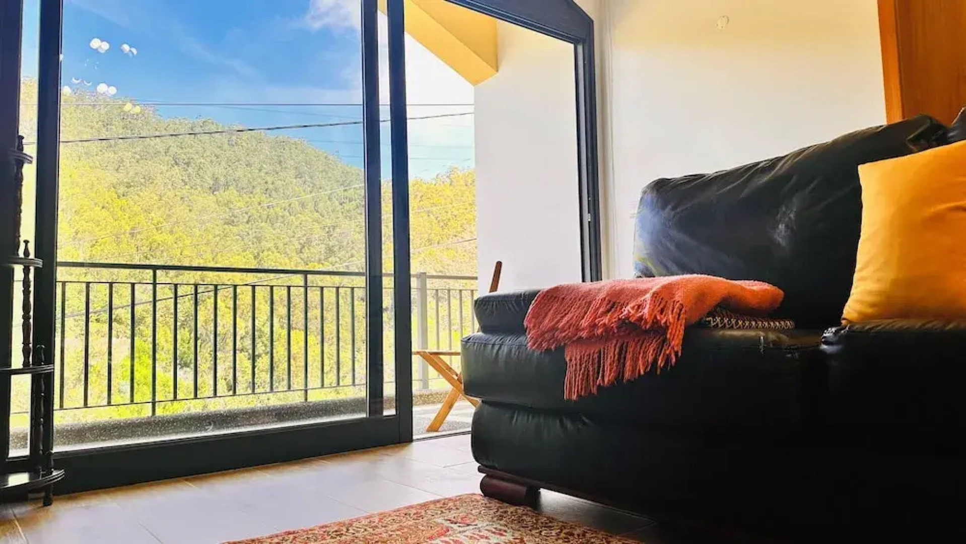 Panoramic sea and Mountain View 2 Bedroom House