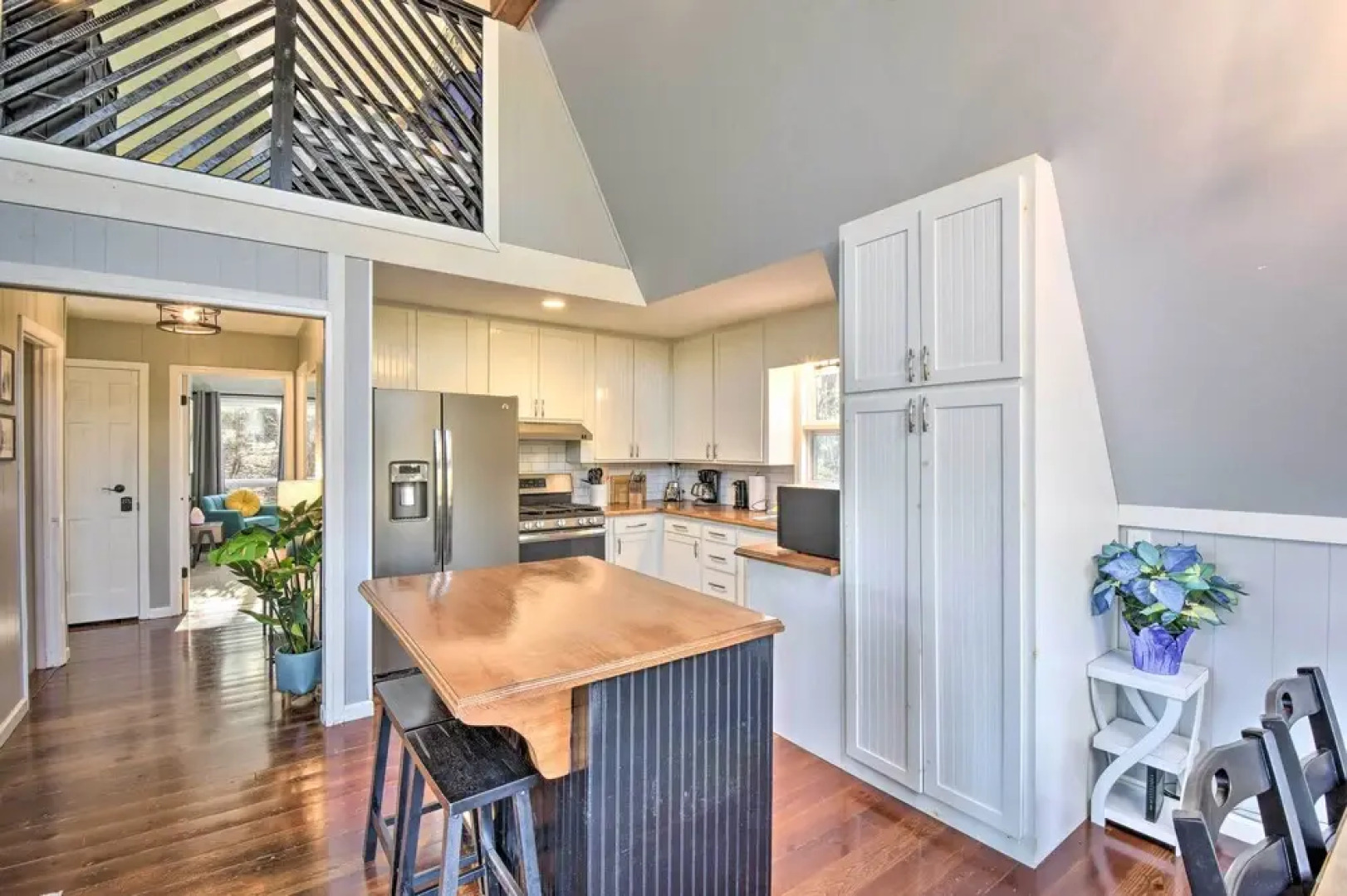 Spacious & Newly Remodeled A-frame w/ 2 Decks